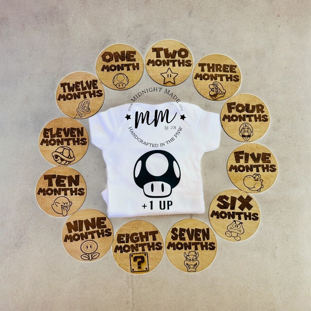 Super Mario Mushroom Newborn Nursery Stat Sign, decor, Baby Shower Gift Set