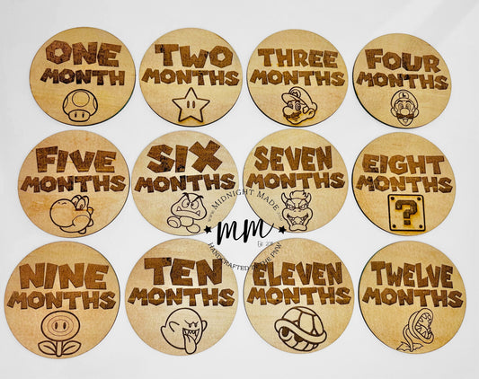 Super Mario Brothers monthly milestone markers. Mario theme baby shower gift. Wood months photo signs